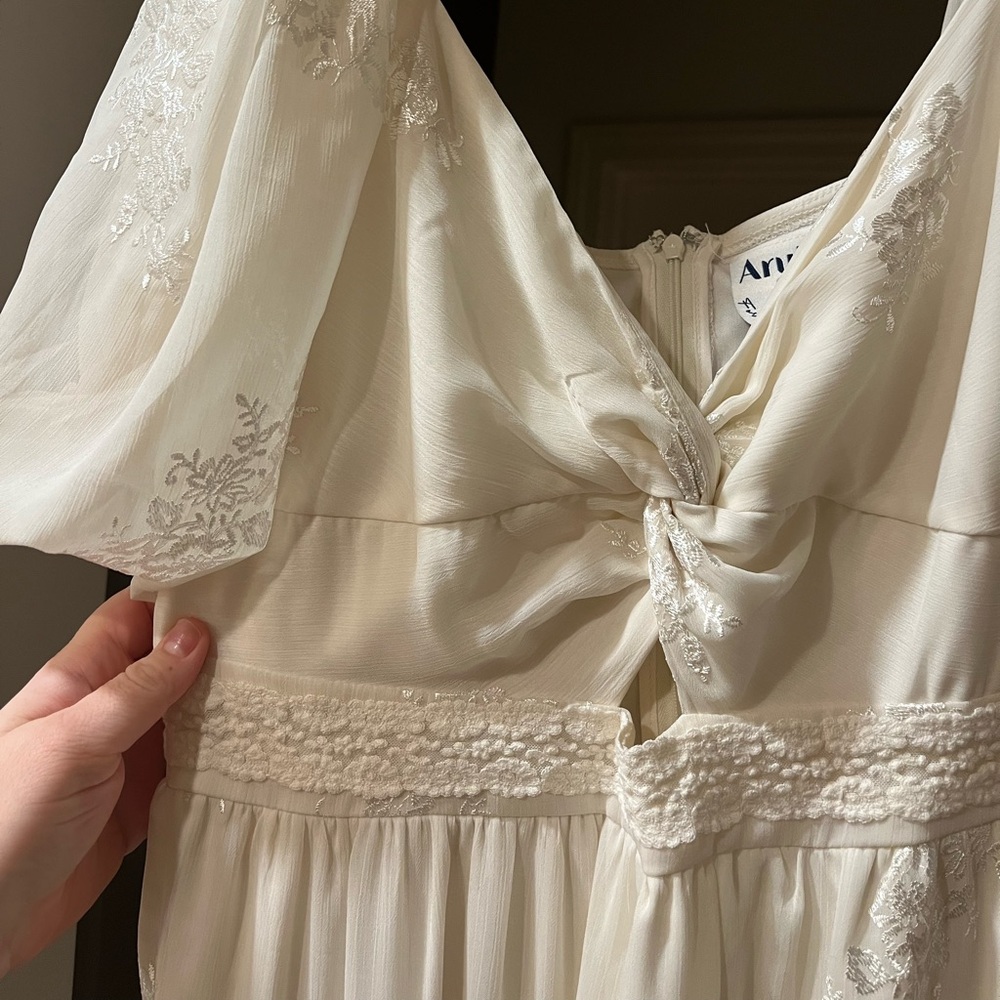 ARULA Cream Maxi Dress - Picture 4 of 9